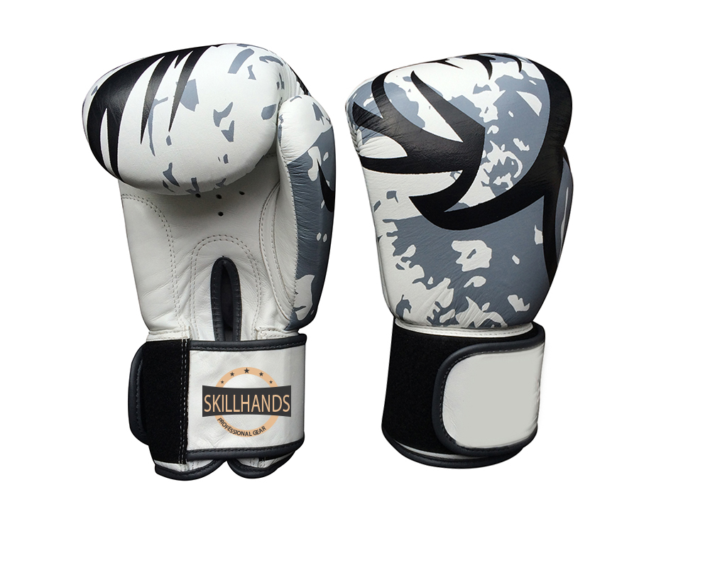 BOXING GLOVES 